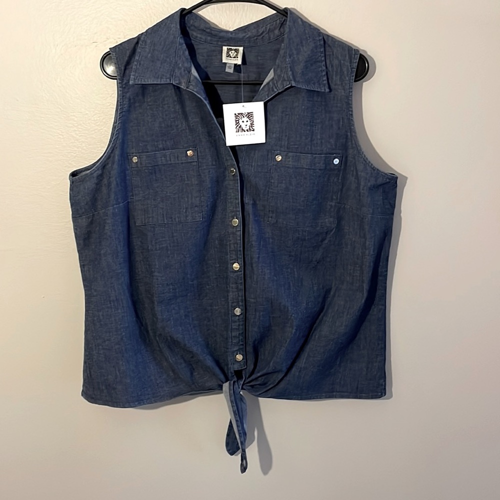 Denim sleeveless button down